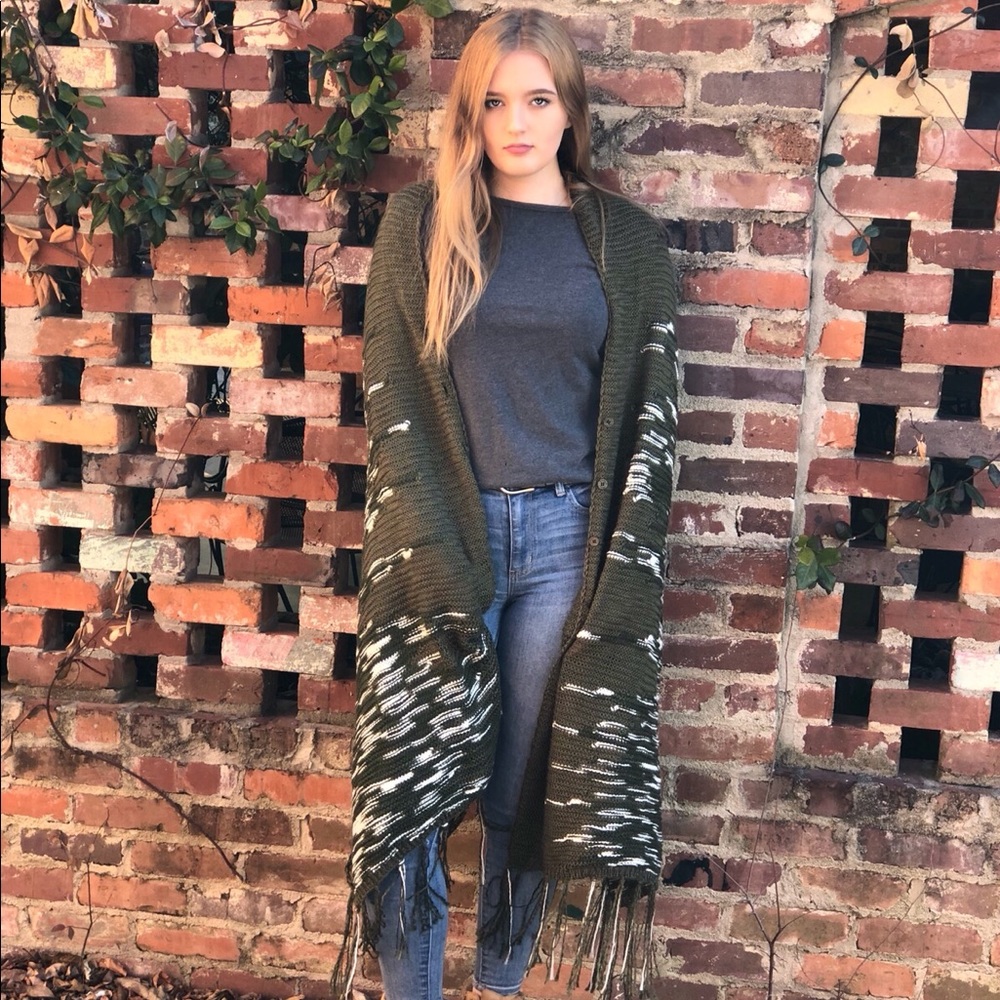 Meet your Posher, Hannah